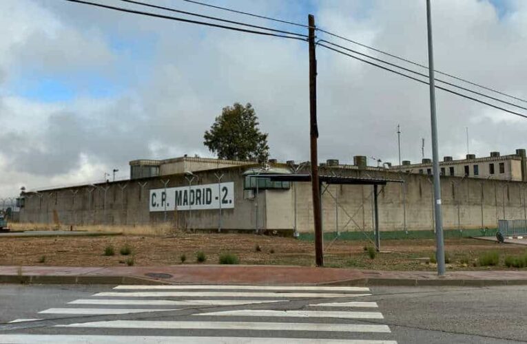 ALCALÁ DE HENARES/ Rosalía Iglesias, mujer de Bárcenas, ingresa en la prisión de Alcalá-Mecó