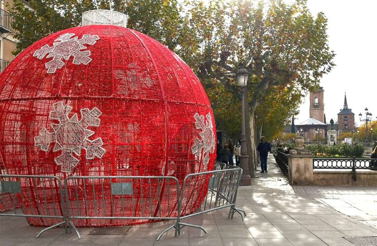 ALCALÁ DE HENARES/ Vuelve la gran noria a la Plaza de Cervantes