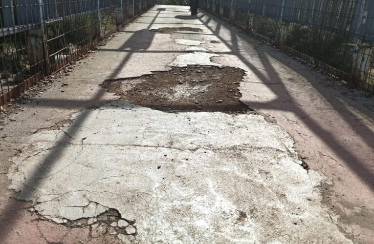 ALCALÁ DE HENARES/ Desencuentro entre PSOE y PP por el estado de las pasarelas peatonales