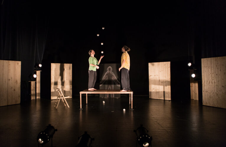 Este domingo el Teatro Salón Cervantes acoge un espectáculo circense para público familiar