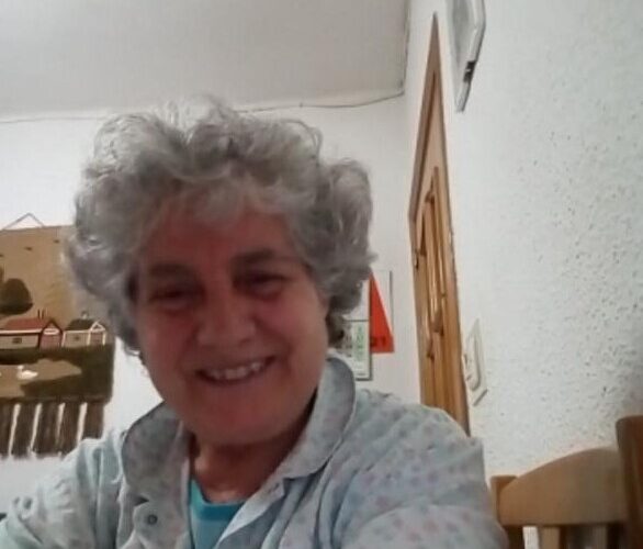 ALCALÁ DE HENARES/ Así es ‘Adopta un abuelo’, la asociación que fomenta las relaciones intergeneracionales