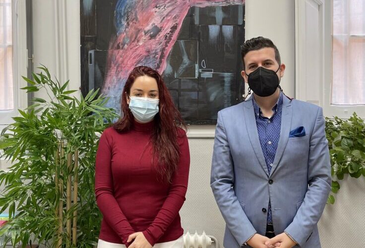 ALCALÁ DE HENARES/ Estrenan una ‘Línea Joven WhatsApp’ para prevenir adicciones