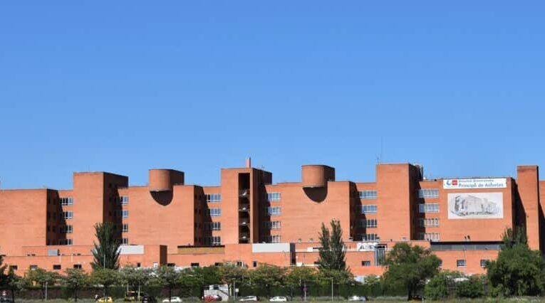 ALCALÁ DE HENARES/ Un conductor de ambulancia degüella a un sanitario del Príncipe de Asturias