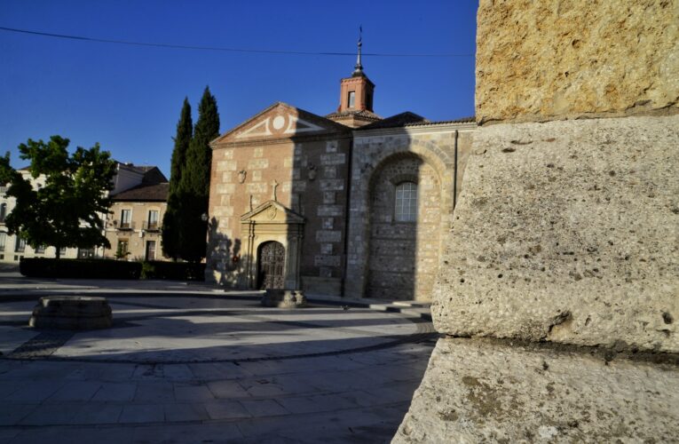 Alcalá acoge la visita turística “Las mujeres en la historia de Alcalá” con motivo del Día Internacional de las Mujeres