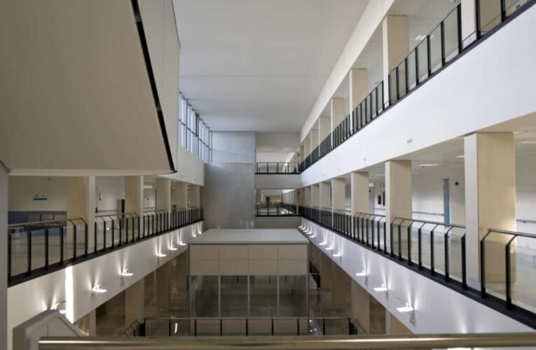 MUNICIPIOS/ Hospitales de Alcalá, Torrejón, Henares y Sureste, vacunarán a pacientes de muy alto riesgo