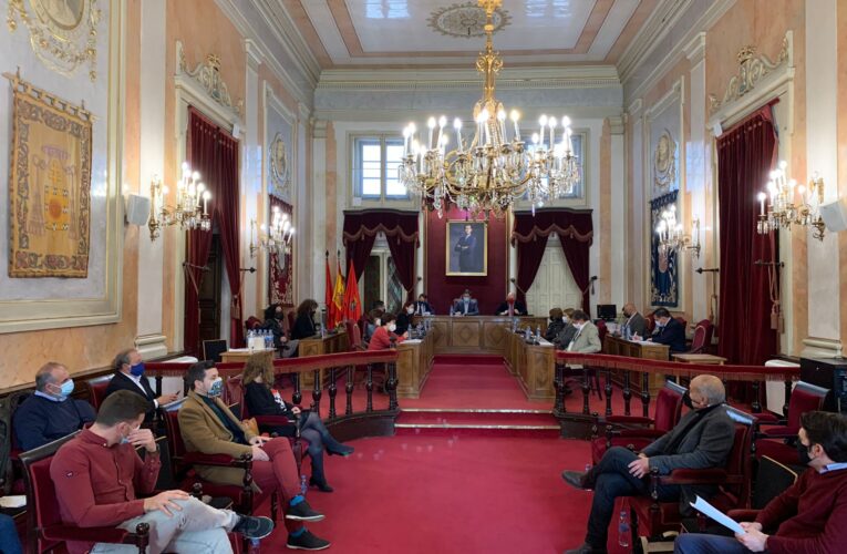 El Pleno aprueba exigir a Díaz Ayuso la inclusión del Hospital Príncipe de Asturias de Alcalá en la estrategia de vacunación