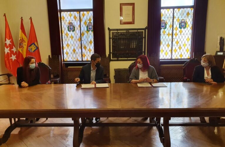 ALCALÁ DE HENARES/ Firmado un convenio de colaboración con la Asociación de Familiares de Enfermos de Alzheimer