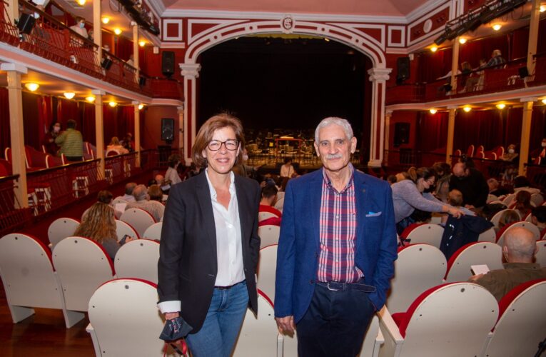 La Orquesta Ciudad de Alcalá interpretó ayer la Tercera Sinfonía de Brahms en un Teatro Salón Cervantes con el aforo completo