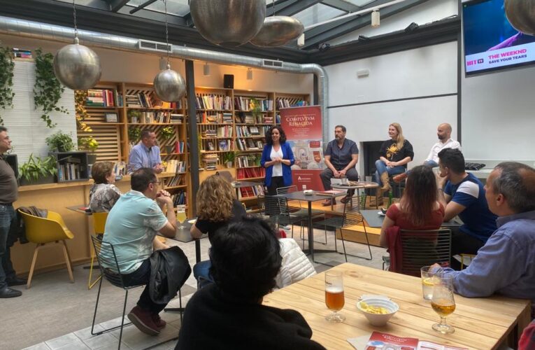 El coloquio “De cañas con los romanos” ha abierto esta tarde la programación de Complutum Renacida