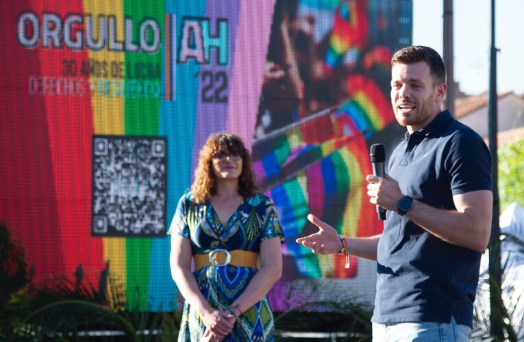 Ayer, las propuestas del Orgullo AH´22 crearon un gran ambiente en la Plaza de Cervantes y prosiguen esta tarde en la Huerta del Obispo 