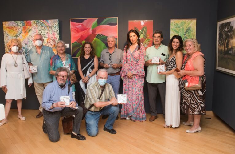 Inaugurada la exposición de artistas locales “Encuentros”, como acto previo a las Fiestas de los Santos Niños