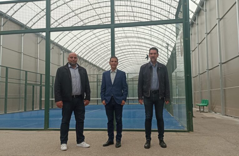 Finalizan las obras para el cubrimiento de las pistas de pádel de la Ciudad Deportiva Municipal del Val
