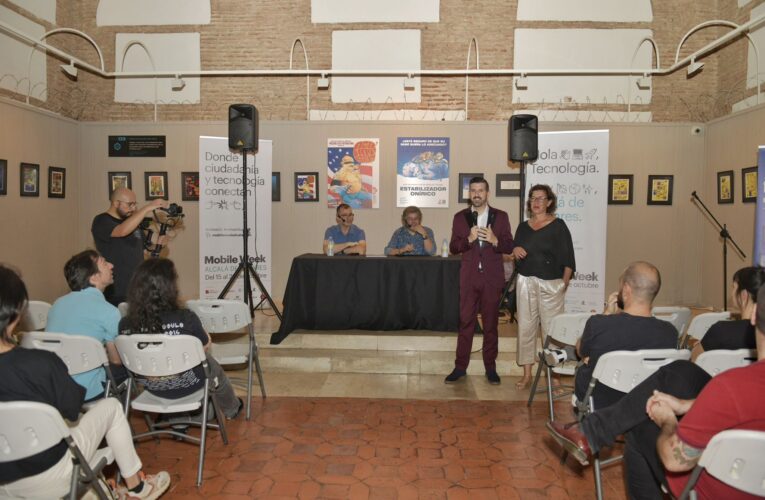 La Casa de la Entrevista acoge una exposición homenaje al cómic en el marco de la Mobile Week Alcalá 