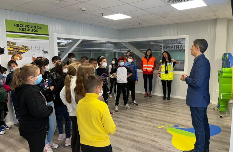 Comienzan las visitas de escolares de Alcalá al Complejo Medioambiental La Campiña