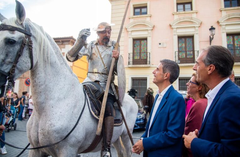 Abierto al público el Mercado Cervantino de Alcalá de Henares, reconocido como el más importante de España