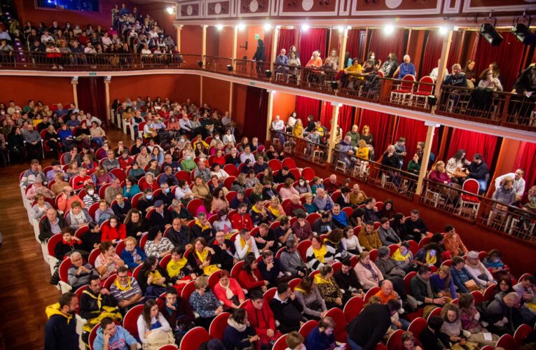 Aforo completo para disfrutar de una Noche de Comedia en el TSC con fin solidario