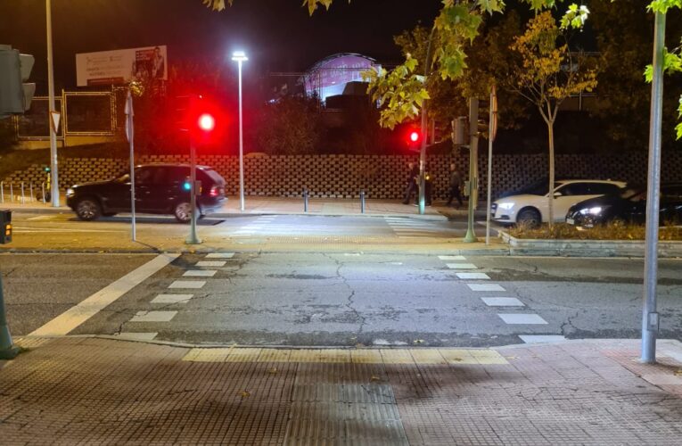 Nuevas luminarias en la avenida Miguel de Unamuno: mejora de la iluminación y la seguridad en el tramo de la plaza de toros y Alcalá Magna