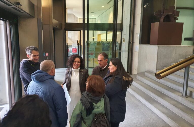 El alcalde solicita al consejero de Educación una reunión para que informe al Ayuntamiento y a las familias de la situación del IES Francisca de Pedraza