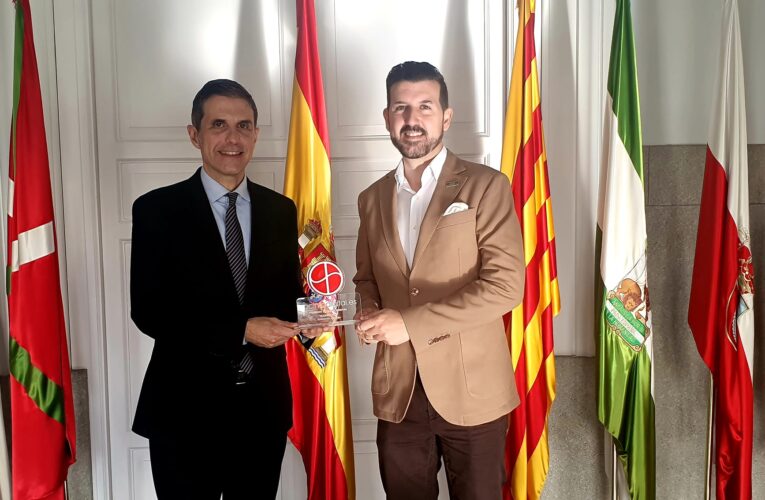 El Ayuntamiento de Alcalá de Henares recibe el Premio SocInfo Digital «Madrid TIC» 