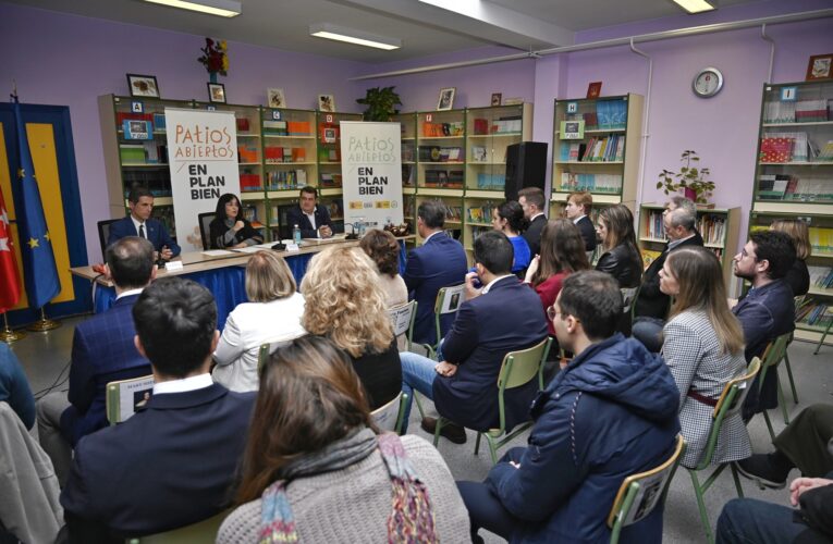 El Ministerio de Sanidad y el Alto Comisionado contra la Pobreza Infantil ponen en marcha un programa de promoción de estilos de vida saludables en los patios escolares