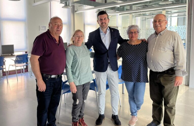 El Ayuntamiento renueva el equipamiento informático y multimedia de los Centros de Mayores