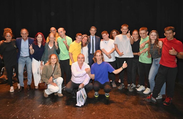 El Teatro Salón Cervantes acoge la XV edición del Festival “Genios por Descubrir”, una gran muestra de las capacidades artísticas de personas con diversidad funcional 