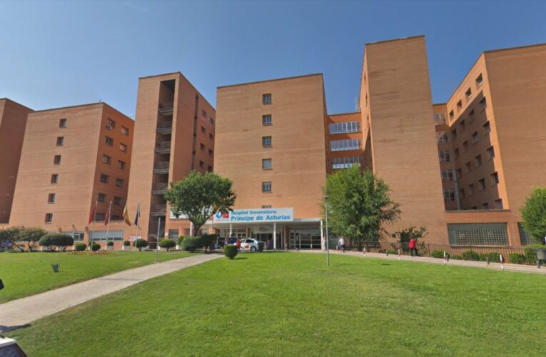 Los alumnos del IES Cardenal Cisneros colaboran de nuevo en la campaña de difusión del Maratón de donación de sangre del próximo lunes en el Hospital Príncipe de Asturias