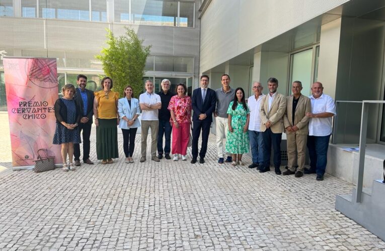 Pedro Mañas, ganador del Premio Cervantes Chico de Literatura Infantil y Juvenil 2023