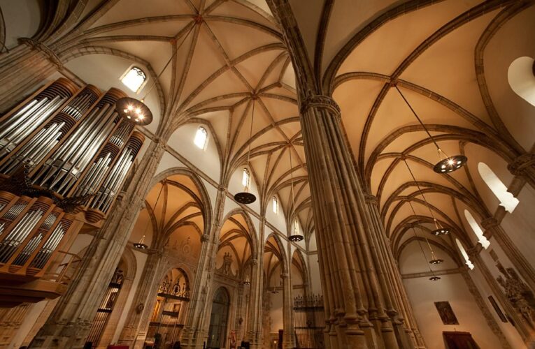 Ya se pueden reservar las visitas guiadas gratuitas a la Catedral Magistral para conocer la historia de los Santos Niños