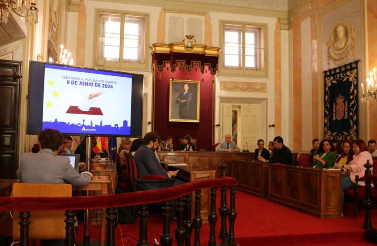 El Pleno designa a los integrantes de las 200 mesas electorales para las elecciones al Parlamento Europeo del 9 de junio