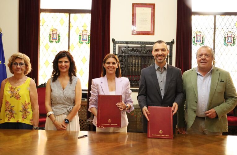 El Ayuntamiento de Alcalá de Henares, Haleon, AUDEMA y la Asociación Canal Senior pondrán en marcha talleres gratuitos sobre salud y capacitación digital para personas mayores de 60 años