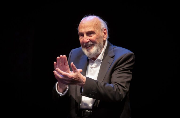 Héctor Alterio abre este viernes la nueva temporada del Teatro Salón Cervantes