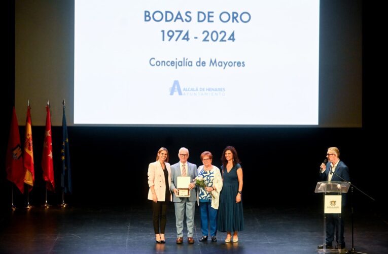 Alcalá de Henares homenajea a 88 parejas que celebran este año sus Bodas de Oro